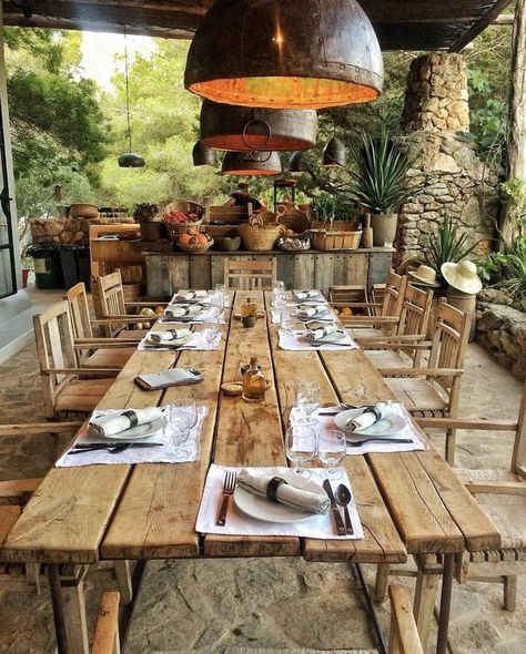 Rustic Outdoor Restaurant Design, Spain Restaurant, Restaurant Design Rustic, Rustic Outdoor Kitchen, Decor Kitchen Ideas, Outdoor Restaurant Design, Ibiza Spain, Outdoor Dining Spaces, English Country Style