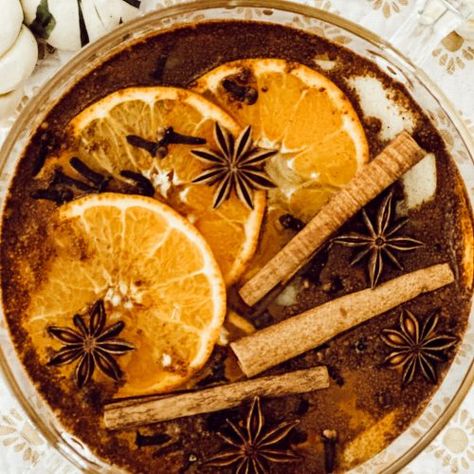 Pumpkin Spice Fall Simmer Pot - Eleanor Rose Home Fall Steam Pot, Pumpkin Spice Simmer Pot, Fall Simmering Pot Recipes, Fall Simmer Pot, Simmer Pots, Simmer Pot Recipes, Simmering Potpourri, Simmer Pot, Mulling Spices