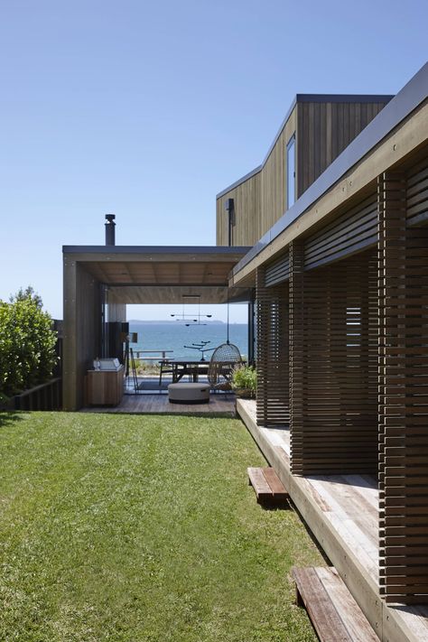 Aussie Lifestyle, Papamoa Beach, Australian Beach House, New Zealand Architecture, New Zealand Beach, Contemporary Beach House, Beach House Exterior, Fisher Paykel, Ivy House