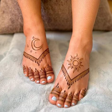 Feet Mehendi, Leg Mehendi, Moon And Sun, Sun Designs, Mehndi Designs, Henna, Moon, Sun, Quick Saves