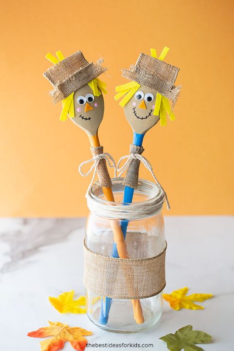 Fall Crafts To Make, Wooden Spoon Crafts, Scarecrow Crafts, Spoon Crafts, Turkey Crafts, Toddler Art Projects, Easy Fall Crafts, Thanksgiving Crafts For Kids, Easter Bunny Crafts