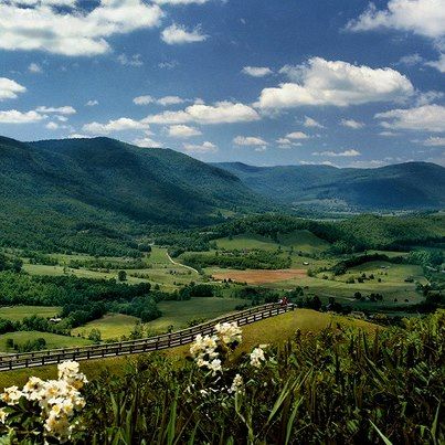 The beautiful Shenandoah Valley of Virginia in the spring. Big Stone Gap, Nc Mountains, Places In America, Picture Places, Virginia Is For Lovers, North Carolina Mountains, Shenandoah Valley, Appalachian Mountains, Chamber Of Commerce