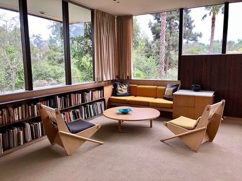 Modern Music Room, Neutra House, Mid Century Modern Lounge, Modern Study, Interior Pictures, Mid Century Modern House, Mid Century House, Apartment Living Room, House Inspo