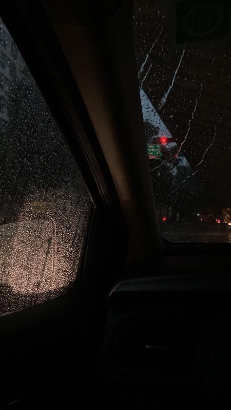 Night Rain Car Snap, Hearts Astethic, Converse Aesthetic, Aesthetic Types, Short Instagram Quotes, Light Academia Aesthetic, Night Rain, I Love Rain, Apple Logo Wallpaper