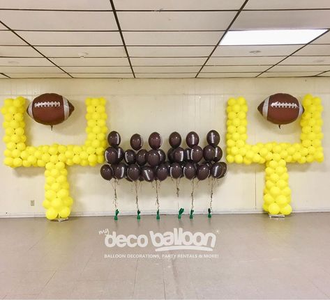 Balloon Goal Post, Football Balloons, Balloon Tower, Homecoming Parade, Football Theme, Football Themes, Parade Float, Balloon Sculptures, First Down