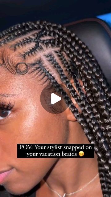 Braids In Front Plaits In The Back, Single Braids Parting, Cornrows And Singles In The Back, Cornrow With Singles In The Back, Half Knotless Half Cornrow, Half Braid Half Knotless, Cornrows And Individual Braids, Cornrows With Individual Braids, Half Braided Half Box Braids