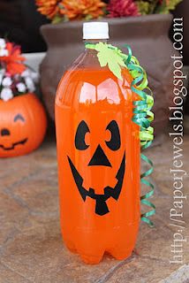 Pumpkin Pop Halloween Party Hacks, Pumkin Decoration, Halloween Juice, Halloween Party Drinks, Dulces Halloween, Pumpkin Carving Party, Easy Halloween Party, Spooky Halloween Party, Adornos Halloween