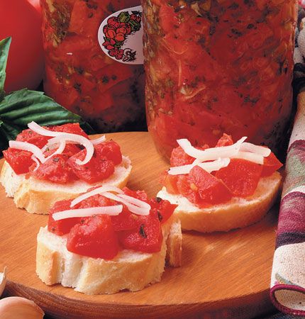 Bernardin Home Canning: Because You Can: Bruschetta in a Jar Canning Bruschetta, Bruschetta In A Jar, Summer Canning, Preserving Tomatoes, Canning Recipe, Canning Food Preservation, Bruschetta Recipe, Home Canning, Dehydrated Food