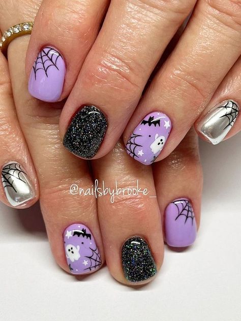 Holloween Nails, Halloween Acrylic Nails, October Nails, Cute Gel Nails, Spider Webs, Halloween Nail Designs, Halloween Nail, Halloween Nail Art, Dipped Nails