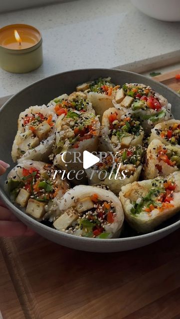 Danielle Brown | vegan recipes on Instagram: "Bookmark these CRISPY RICE ROLLS 🌯🍚🥕🥑follow @healthygirlkitchen for more recipes! 

What ya need: 
- Rice paper wrappers
- Sushi rice 
- Cucumber
- Red pepper
- Avocado slices
- Cilantro 
- Shredded carrots
- Sautéed tofu strips in coconut aminos

secret peanut sauce 🥜🌱: 
1/4 cup runny natural peanut butter 
2 tbsp coconut aminos
1 tbsp soy sauce
1 tbsp rice vinegar
1-2 tbsp sriracha 
1/2 tsp garlic powder
1/4 tsp ginger
1 tbsp toasted sesame oil

#vegan #plantbased #healthy #springrolls #healthylifestyle #glutenfree #dairyfree #summerrolls #thatgirl #plantbasedfood #healthyrecipes #veganfoodshare" Crispy Rice Rolls Recipe, Healthy Rice Paper Rolls, Crispy Rice Rolls, Veggie Rolls Rice Paper, Sautéed Tofu, Vegan Crispy Rice Sushi, Plant Based Rice Paper Rolls, Veggie Spring Rolls Rice Paper, Danielle Brown