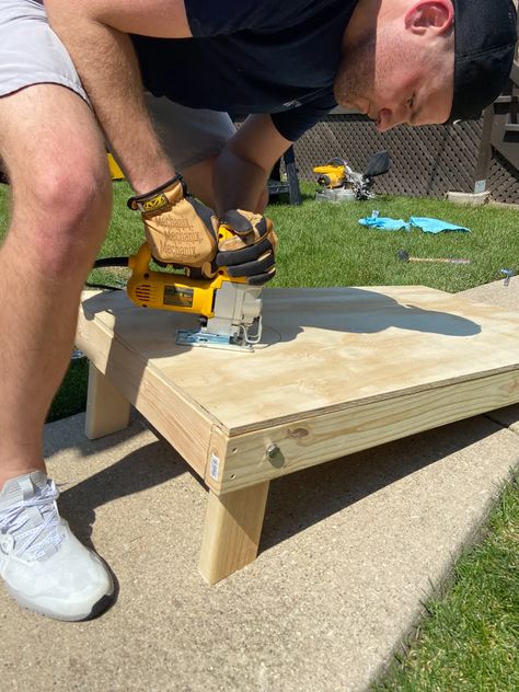 Cornhole Diy, Corn Hole Plans, Cornhole Board Plans, Make Cornhole Boards, Regulation Cornhole Boards, Diy Cornhole, Diy Cornhole Boards, Diy Yard Games, Fun Backyard