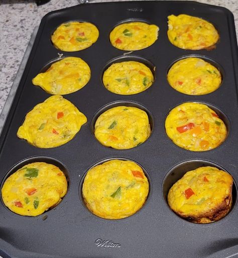 Egg Pepper cheddar cheese cups Egg Cups Breakfast Healthy, Pepper Egg Bites, Cheese Cups, Ww Breakfast, Egg Cups Breakfast, Eggs In Peppers, Cheese Stuffed Peppers, Egg Bites, Breakfast Brunch Recipes