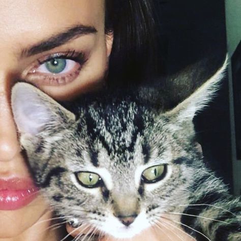 Site Model, Irina Shayk, Tv Movie, Adriana Lima, Star Girl, Blonde Girl, My Vibe, Cat Mom, Beautiful Fashion