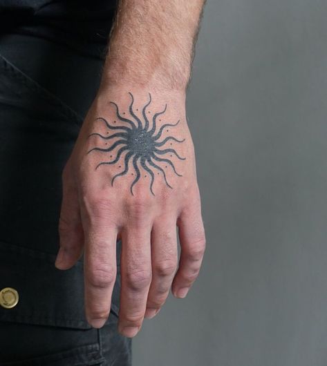 Dancing Sun Tattoo, Black Out Tattoo Sun, Sun Hand Tattoo, Small Henna Tattoos, Tattoo 2024, Small Henna, Elbow Tattoo, Elbow Tattoos, Henna Tattoos