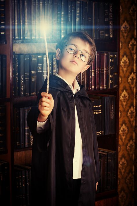 Harry Potter Photography, Harry Potter Kids, Harry Potter Spells, World Book Day, Crazy Hats, Harry Potter Wand, Book Day, Primary Education, Harry Potter Pictures