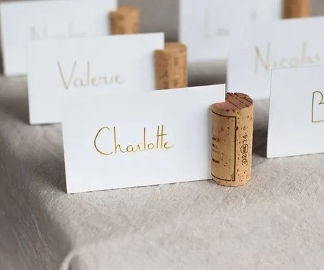 50+ Winter Wonderland Wedding Ideas You'll Love - HubPages Winter Wonderland Wedding, Creative Idea, Cork Crafts, Wonderland Wedding, Christmas Table Settings, Boho Diy, Wine Cork, Wedding Deco, Name Cards