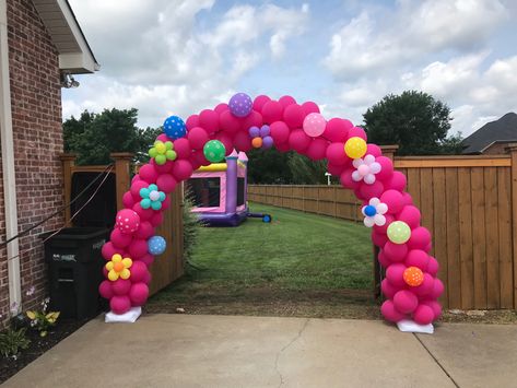 Trolls Birthday Balloon Arch, Trolls Balloon Garland, Trolls Balloon Arch, Trolls Birthday Party Ideas Decorations, Trolls Party Decorations, Trolls Themed Birthday Party, Diy Trolls Birthday Party, Trolls Birthday Party Cake, Trolls Birthday Party Ideas