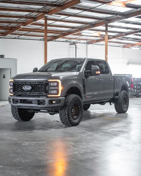 Lifted F250 Super Duty, Ford F 250 Super Duty Lifted Trucks, Daily Driver Cars, Tundra Overland, F 250 Super Duty, Ford F250 Diesel, Lifted Ford Truck, Ford F450 Super Duty, 79 Ford Truck