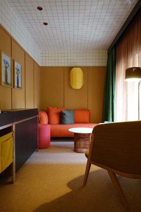 Hotel Room Design Colorful, Colorful Hotel Room, Retro Hotel Room, Locke Hotel, Journal With Pictures, Room Mate Hotel, Bulgari Hotel, Hotel Bedroom Design, Italy Hotel