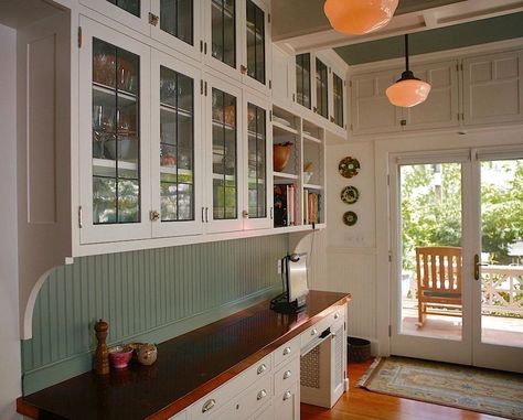 1920s Kitchen Cabinets, 1920s Kitchen Remodel, 1920 Kitchen, Bungalow Remodel, 1920s Kitchen, Architecture Antique, Bungalow Kitchen, 1920s House, Craftsman Kitchen