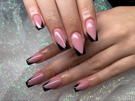 Pink And Black Nails French Tips, Black Pink French Tip Nails, Black French Tip Nails Pink Base, Pink Nails With Black Tips, Pink And Black Ombre Nails, Pink And Black French Tip Nails, Acrylic Nails Coffin Ombre, Coffin Ombre, Black Ombre Nails