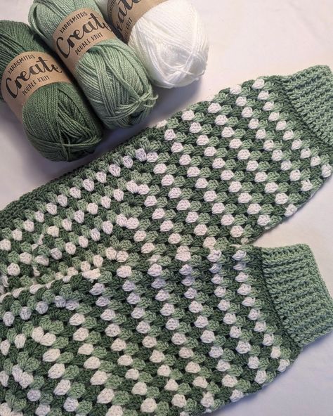 💚 Sleeves are done! I'm super proud of myself 😂 I'm so late to the party with the hexagon cardigan but I can see now why they are so popular 💚 💚 If you haven't made one yet then you are seriously missing out 💚 💚 The yarn I'm using is @yarnsmiths create DK which is available over on @woolwarehouse website, the shades I am using are light sage and dark sage my favourite greens 😍💚 #retroaesthetic #vintagefashion #vintagestyle #retrostyle #cardigan #crochetcardigan #handmadegifts #crocheter #c... Hexagon Cardigan, Late To The Party, Dark Sage, Proud Of Myself, Retro Aesthetic, Crochet Cardigan, My Favourite, Knit Crochet, Retro Fashion