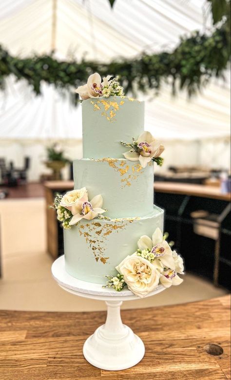 3 Tier Green And Gold Cake, Elegant Three Tier Wedding Cake, Wedding Cakes With Gold Leaf, Wedding Cake 3tier, Three Tier Buttercream Wedding Cake, Save Green Wedding Cake, White Green And Gold Wedding Cake, Gold Accent Wedding Cake, Three Tier Cake Design