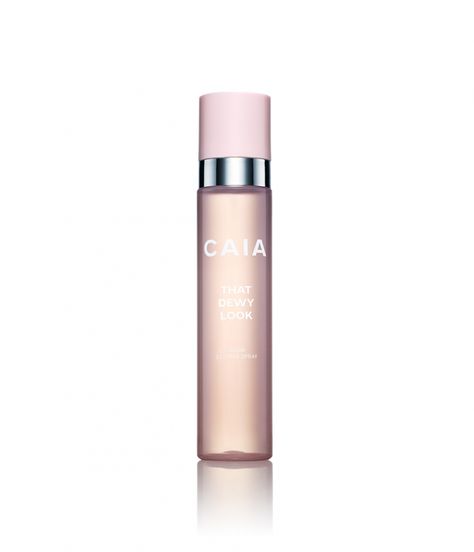 That Dewy Look gives your skin a glowing finish without getting oily. It is perfect for when you want to have a radiant lustre - with or without makeup. The spray can be used before you apply makeup to get an extra glow, but it is also perfect for carrying in your handbag to add a little extra lustre during the day. Our specially designed pump sprays a soft and even layer of the product to cover the whole face. That Dewy Look is a vegan spray that keeps your makeup looking its best while also gi Setting Spray Makeup, Spray Makeup, Dewy Look, Hydrating Primer, Makeup Spray, Applying Makeup, Cream Contour, Hydrated Skin, Braut Make-up