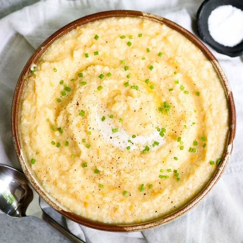 Cheesy Cauliflower Grits (Vegan) Cauliflower Grits, Low Cal Breakfast, Meatless Meals Healthy, Pregnancy Eating, Vegan Instant Pot Recipes, Vegan Keto Recipes, Easy Cauliflower, Tofu Dishes, Cheesy Cauliflower