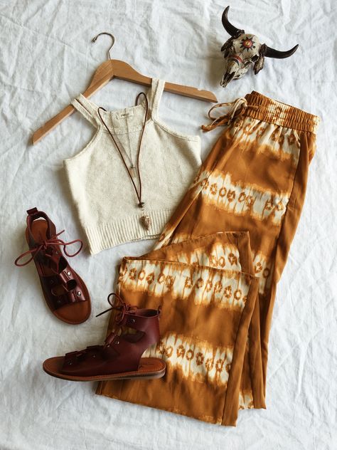 Outfit Ideas Boho Casual, Cute Boho Outfits Summer, Free People Outfits Summer Bohemian, Bohemian Outfit Inspiration, Boho Aesthic, Jadecore Outfits, Boho Clothing Aesthetic, Retro Boho Outfits, Hippie Inspo Outfit