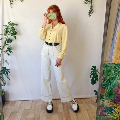 Yellow Button Up Shirt Outfit, Button Up Shirt Outfit, Yellow Button Up Shirt, Artsy Outfit, Pretty Shirts, Silky Fabric, Pastel Yellow, Mode Vintage, High Waisted Trousers