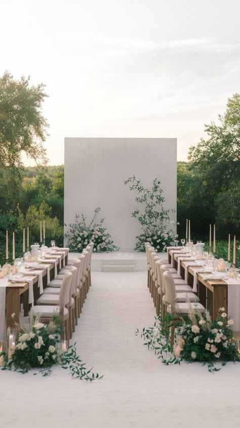 Elegant Minimalist Wedding Reception, Minimalist Wedding With Pops Of Color, Summer Wedding Minimalist, Small Romantic Wedding Receptions, Wedding Reception Ideas Minimalist, Simple Timeless Wedding Decor, Minimalist Chic Wedding Decor, Classy Minimalist Wedding Decor, Elegant Small Wedding Ideas