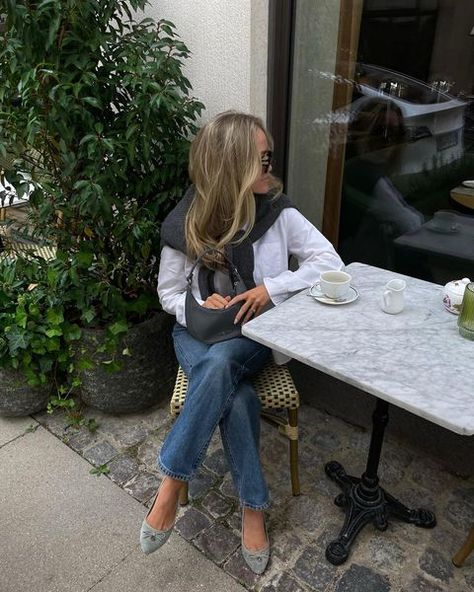 Victoria Xenia Quitzau on Instagram: “annonce @kazar bag, belt and ballerinas | autumn mood wearing the cutest accessories from @kazar 🤍” Victoria Quitzau, Bag Belt, Ballerinas, The Cutest, Fall Outfits, Pants, On Instagram, How To Wear, Instagram