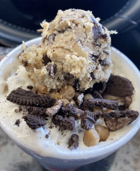 “Real Ice Cream blended with cookie dough bites then topped with even more cookie dough bites, Oreo cookie pieces, and a big scoop of Oreo chocolate chip cookie dough.” Cookie Dough Shake, Sonic Blast, Oreo Stuffed Chocolate Chip Cookies, Satisfying Eats, Fast Food Items, Cookie Dough Ice Cream, Fire Food, Delicacy Food, Chocolate Chip Cookie Dough