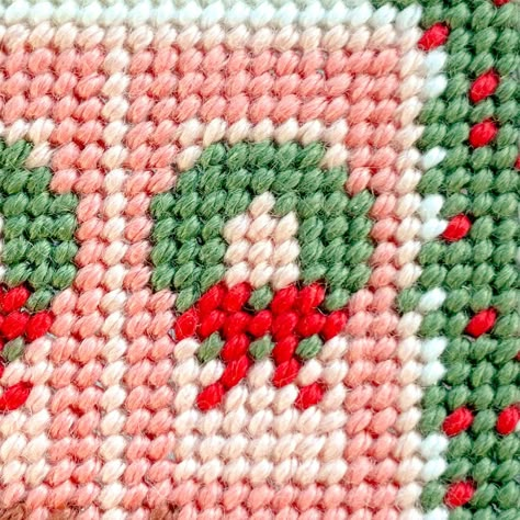 Learn the Basic Needlepoint Stitches Needlepoint Vs Cross Stitch, Basic Needlepoint Stitches, Continental Stitch Needlepoint, Needlepoint Beginner, Learn To Needlepoint, Needlepoint Projects Ideas, Needlepoint Patterns For Beginners, Christmas Needlepoint Patterns, Needlepoint Stocking Patterns