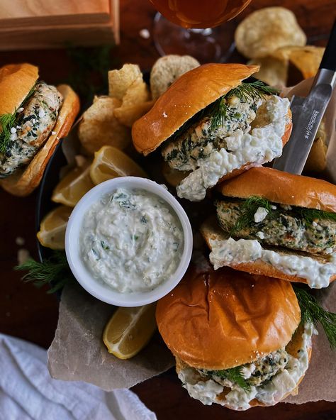 Greek Chicken Burgers, Cucumber Dill Sauce, Cucumber Dill, Dill Sauce, Super Bowl Sunday, Tzatziki Sauce, Greek Chicken, Frozen Spinach, Fresh Chives