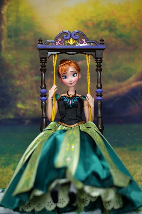 Anna Coronation OOAK doll by https://www.deviantart.com/ryfactory on @DeviantArt Grand Duchess Anastasia, Disney Frozen Dolls, Mulan Doll, Elsa And Anna Dolls, Anna Coronation, Disney Frozen Toys, Frozen Drawings, Disney Barbie Dolls, Frozen Dolls