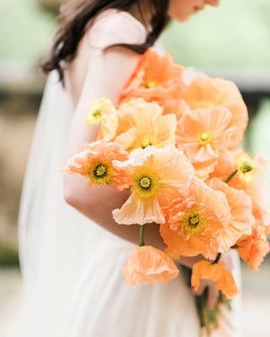 21 Fun and Bright Poppy Wedding Bouquets  | ❤️Re-pinned w/love by❤️#savoirclaire❤️ | Modern Bridal Bouquets, Poppy Bouquet, Wedding Flower Guide, Peony Bouquet Wedding, Cascading Wedding Bouquets, Greenhouse Wedding, Flower Guide, Peony Wedding, Wedding Flowers Summer