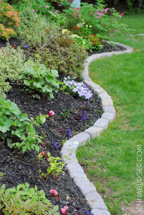 Brick Garden Edging, Flower Bed Edging, Cement Garden, Edging Ideas, Landscape Edging, Lawn Edging, Rock Garden Landscaping, Have Inspiration, Garden Edging