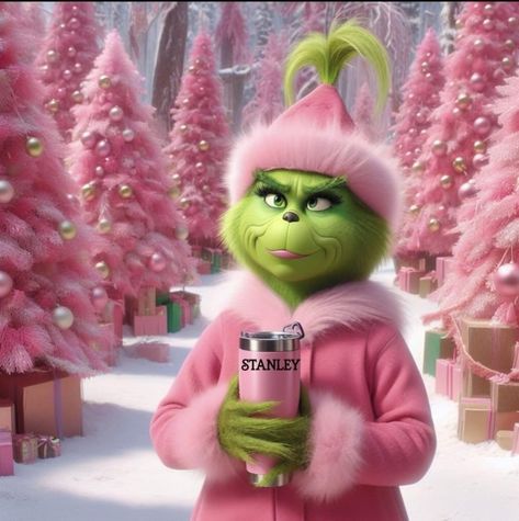 Grinch Christmas Pictures, Grinch Images Pictures, Pink Grinch Wallpaper, Lady Grinch, Pink Black Christmas, Immagini Grinch, Grinch Wallpaper, Pink Grinch, Grinch Images