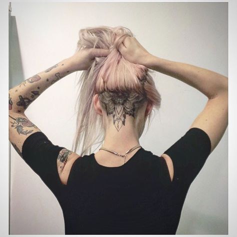 Photo by (marla.spina) on Instagram |  #tattooed, #undercut, #first, #skull, #black, #pinkhair, #mandalatattoo, #surprise Undercut Tattoo Women, Pixie Undercut Hair, Undercut Tattoos, Tattoo 2024, Shaved Hairstyles, Undercut Designs, Half Shaved Hair, Back Of Neck Tattoo, Neck Tattoos Women