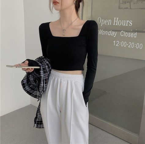 Ulzzang Fashion Summer, Neat Casual Outfits, Square Neck Long Sleeve, Ulzzang Fashion, Women Long Sleeve Tops, Teenage Fashion Outfits, Korean Outfits, Casual Style Outfits, Classy Outfits