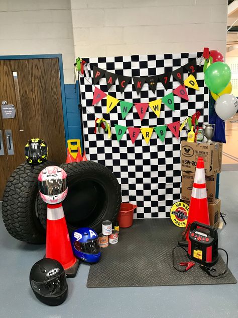 Pinewood Derby Activities, Pinewood Derby Ideas, Awana Grand Prix Car Ideas For Boys, Pinewood Derby Photo Booth, Pinewood Derby Trophy Ideas, Pinewood Derby Decorations, Pinewood Derby Car Ideas, Pinewood Derby Car Ideas Cub Scouts, Pinewood Derby Track