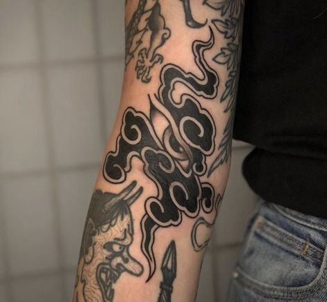 Elbow Tattoo Japanese, Elbow Tattoo Filler, Japanese Filler Tattoos, Japanese Knee Tattoo, Japanese Elbow Tattoo, Japanese Patchwork Tattoo, Traditional Cloud Tattoo, Elbow Tattoo Traditional, Long Tattoo Ideas