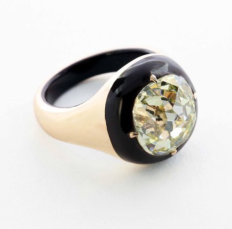 Mixed Metal Engagement Rings, Black And White Rings, Cool Rings For Men, Ruby And Diamond Necklace, Sparkly Ring, Old Mine Cut Diamond, Mens Gold Jewelry, Jewelry Design Inspiration, Jewels Rings