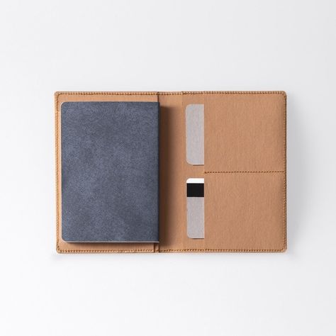 Washable Kraft Paper Fabric: the Leather Alternative for Bags & Crafts - Zine | Pinkoi | The place for design gift ideas Twitter Design, Washable Paper, Wallet Minimalist, Vegan Wallet, Fabric Wallet, Passport Holders, Paper Fabric, Passport Wallet, Travel Wallet