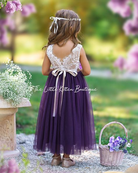 Flowergirls Dress Purple, Dark Purple Flower Girl Dress, Purple Flower Girls Dresses, Flower Girl Dress Purple, Purple Wedding Ideas Rustic, Fall Wedding With Purple, Flower Girl Dresses Lavender, Flower Girl Dresses Purple, Purple Boho Wedding