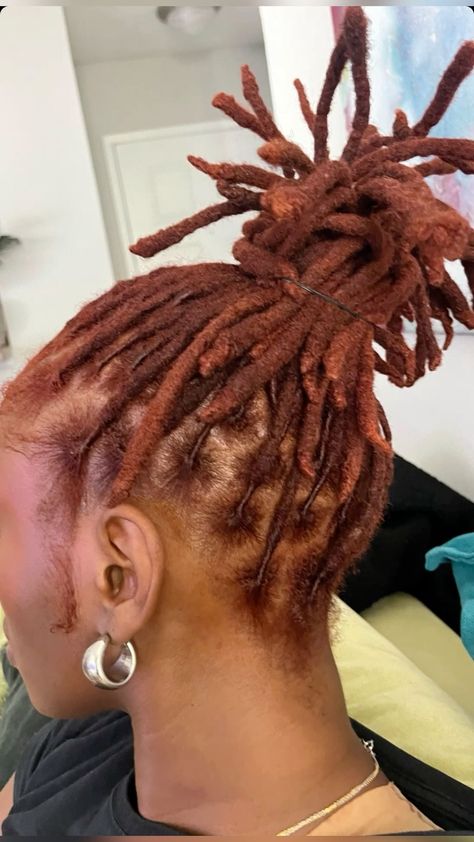 Copper Hair Locs, Copper Hair On Black Women Locs, Dyed Dreadlocks Women, Ginger Dreadlocks Black Women, Ginger Locks Black Women, Copper Brown Locs Black Women, Ginger Dyed Locs, Ginger Hair Locs, Locs Hair Color Ideas