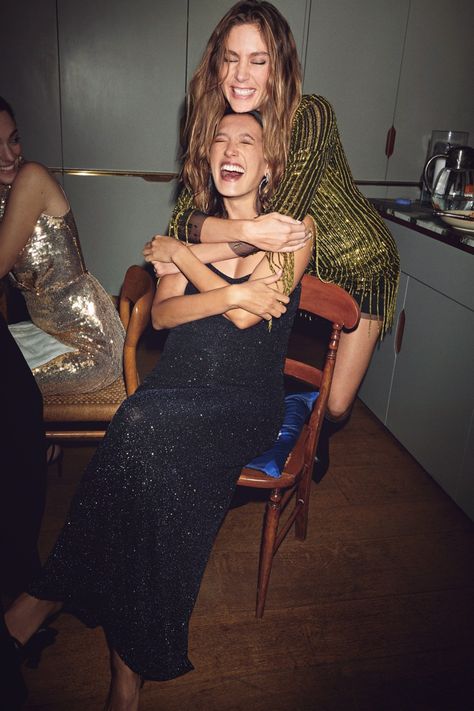 Mango Holiday Party Style 2019 Lookbook | Fashion Gone Rogue Party Campaign, Dinner Party Dress, Robert Montgomery, Party Edit, Mode Editorials, Holiday Party Fashion, Party Photoshoot, Intimate Dinner, Party Mode