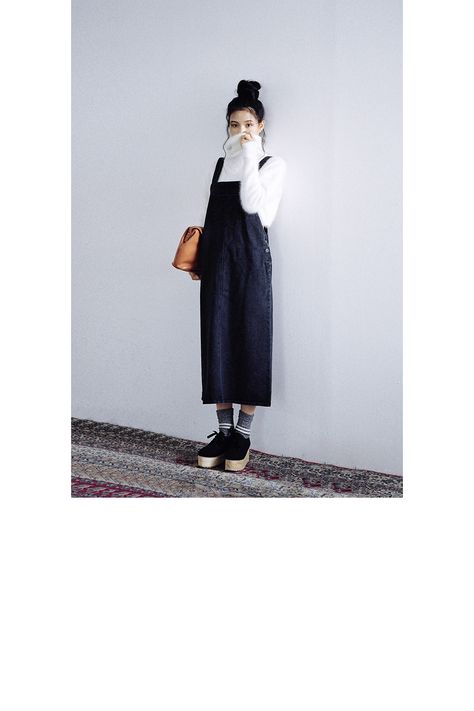 Black Denim Suspender Maxi Dress Korean Fashion Trends, Outfit Trends, Ulzzang Fashion, Korea Fashion, Look Vintage, 가을 패션, Kawaii Clothes, Korean Street Fashion, Mode Vintage